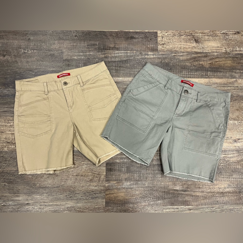 Unionbay shorts - Juniors size 13 - 2 pair - Khaki and light Grey